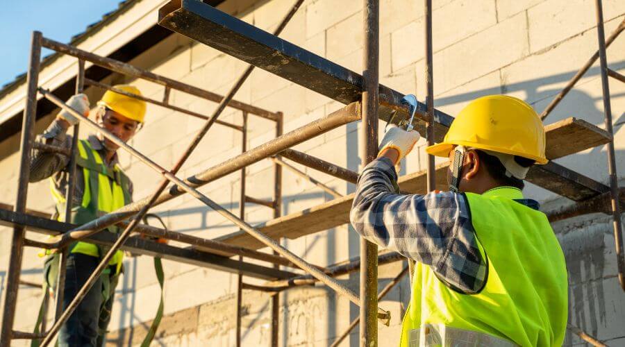 Professional fairlawn roofing services in Woolrich, PA